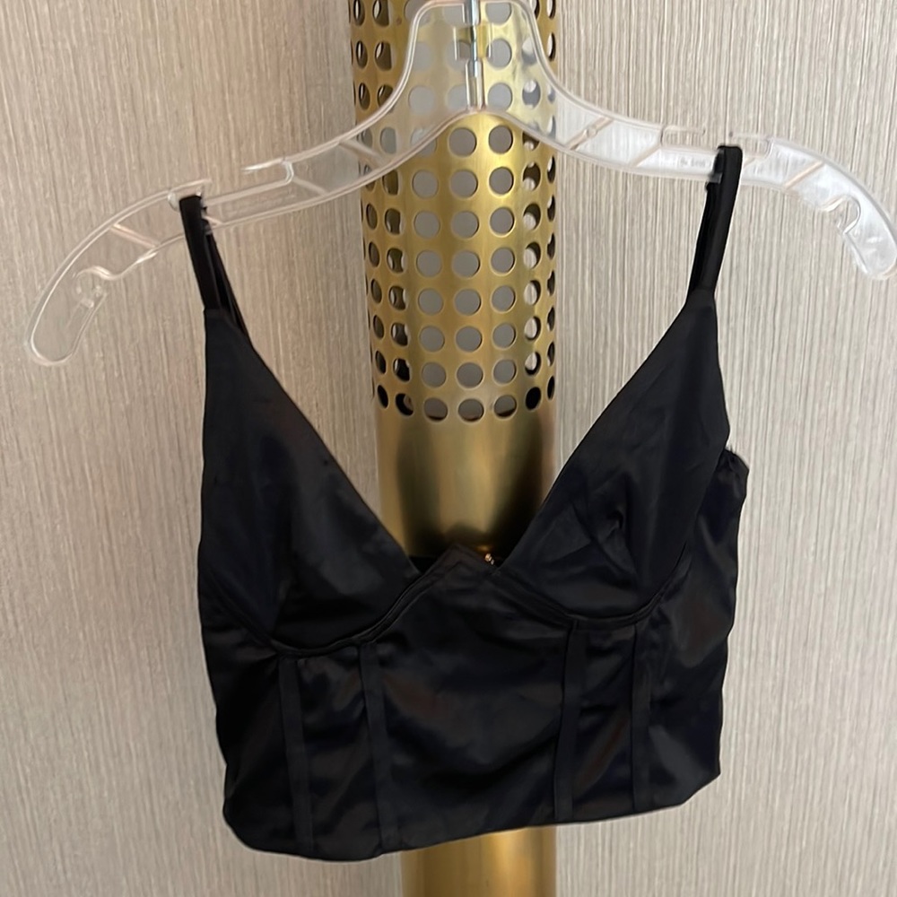 Black crop top